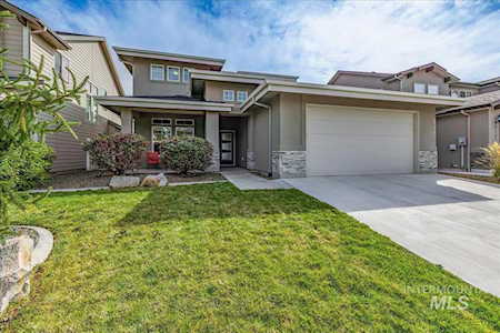 8118 S Red Cliff Ave Boise, ID 83716