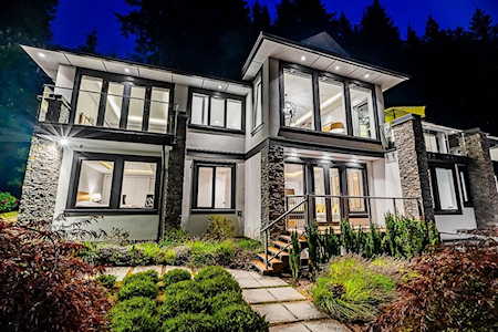 4816 Skyline Drive North Vancouver, BC V7R 3J3