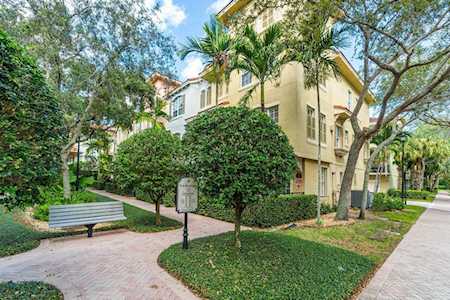 2729 Ravella Way Palm Beach Gardens, FL 33410