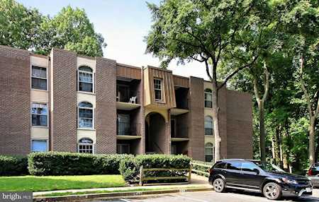3316 Woodburn Village Dr #11 Annandale, VA 22003