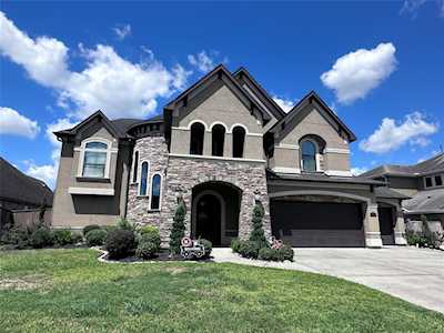 1812 Eagle Creek Dr Friendswood, TX 77546