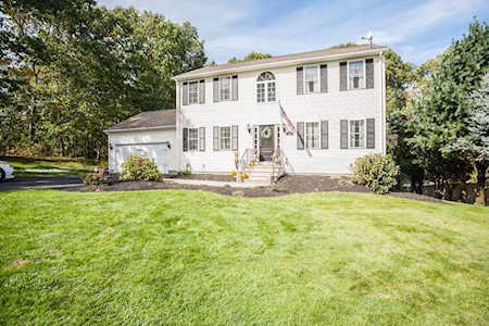 10 Briden St North Smithfield, RI 02896