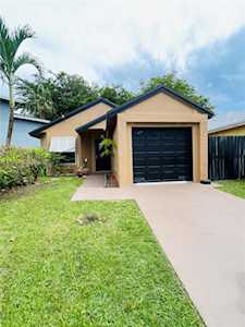 973 SW 8th Pl Florida City, FL 33034