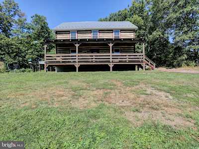 21529 Cranberry Hill Dr Shade Gap, PA 17255