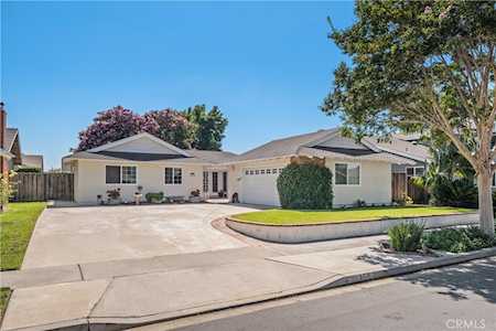 909 Mackenzie Place Costa Mesa, CA 92626