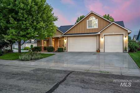 3533 E Beamer Ct Meridian, ID 83642