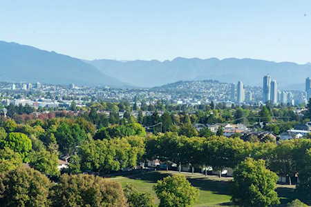 2220 Kingsway #1702 Vancouver, BC V5N 2T7