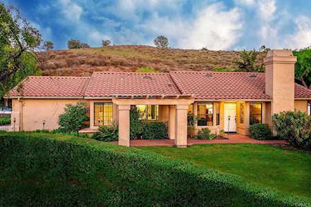 861 Huckleberry Lane Escondido, CA 92025