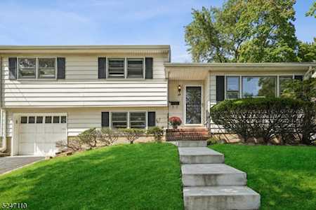 69 Bellevue Ter Bloomfield Twp., NJ 07003