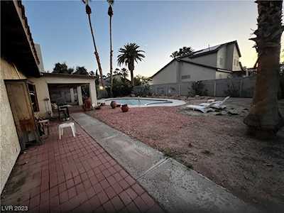 4411 Paseo El Rio Dr Las Vegas, NV 89121
