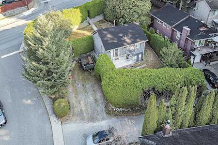 301 Mariner Way Coquitlam, BC V3K 1N5