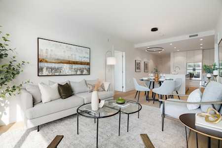 2485 Larch Street #302 Vancouver, BC V6K 0A3
