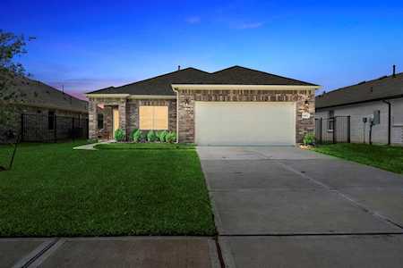 2413 Mar Vista Ln Texas City, TX 77568