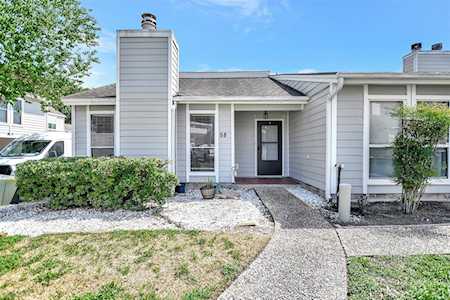 58 Hideaway Dr Friendswood, TX 77546