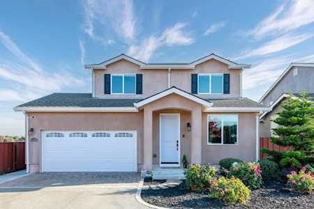 1160 Weeks St East Palo Alto, CA 94303