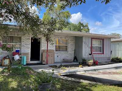 2104 W Sewaha St Tampa, FL 33612