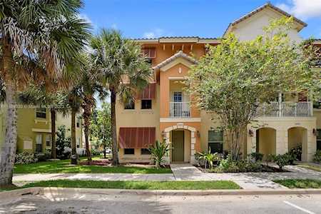 3920 Passion Flower Rd Coconut Creek, FL 33073