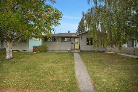 108 Hillary Crescent SW Calgary, AB T2V3J2