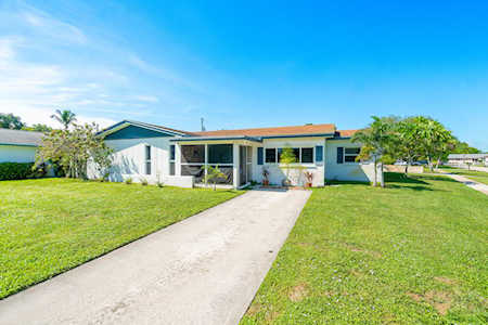 64 Willow Road Tequesta, FL 33469
