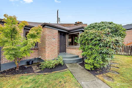 1638 Mcgilvra Blvd E Seattle, WA 98112