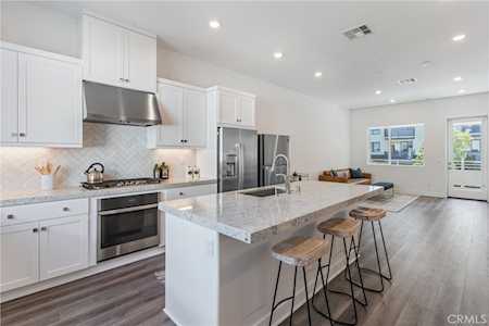 1870 S Westside Dr #32 Anaheim, CA 92806