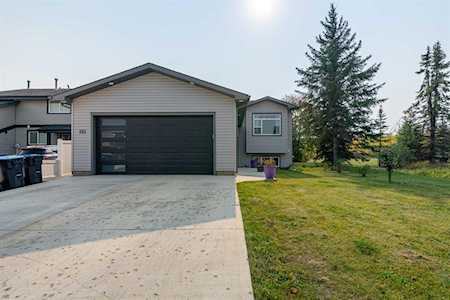 193 Athabasca Crescent Fort McMurray, AB T9J 1
