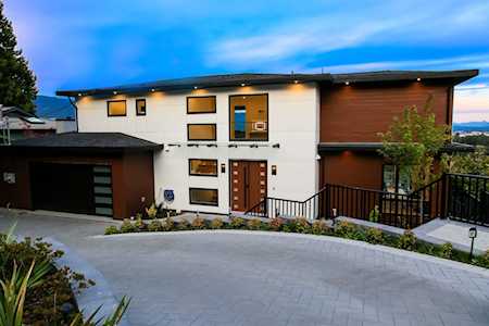 3007 Pasture Circle Coquitlam, BC V3C 2C3