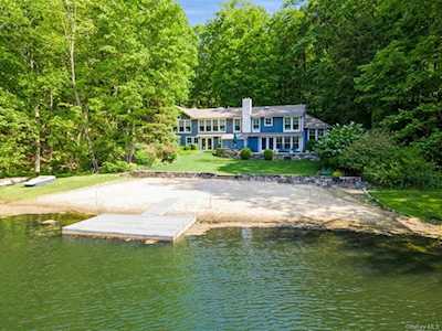 45 Windmill Rd Armonk, NY 10504
