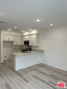 1385 Chervil Way Upland, CA 91786