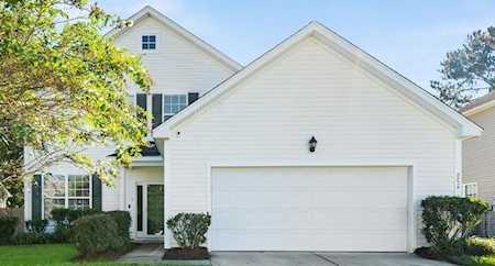 8834 Jenny Lind Street North Charleston, SC 29406