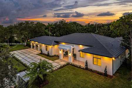 8100 SW 133rd St Pinecrest, FL 33156