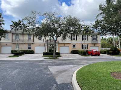 491 Capistrano Drive Palm Beach Gardens, FL 33410