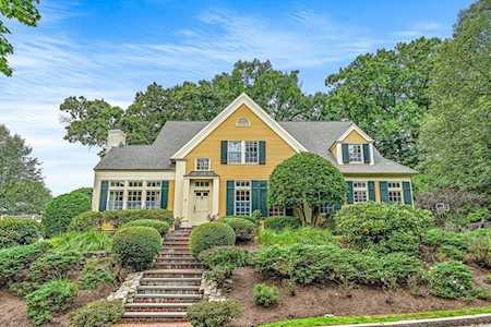 27 Brooks Street Winchester, MA 01890