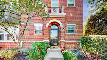 316 Narragansett Ct Morton Grove, IL 60053