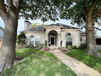18747 Tall Oak Drive Dallas, TX 75287