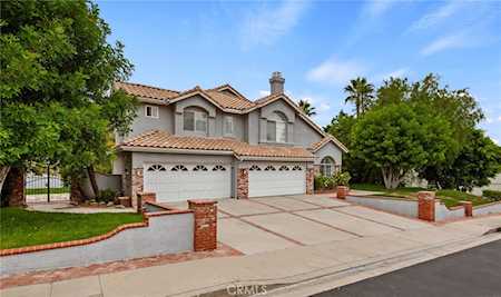 12620 Classics Dr Granada Hills, CA 91344