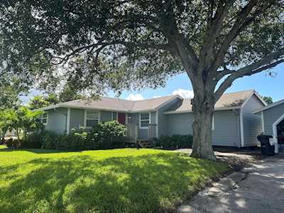5048 SE Alicia Street Stuart, FL 34997