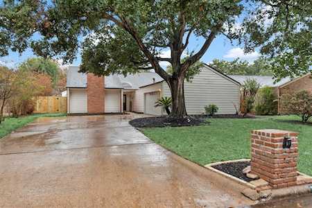 14807 Sandalfoot St Houston, TX 77095