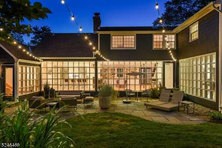 302 Wychwood Road Westfield Town, NJ 07090