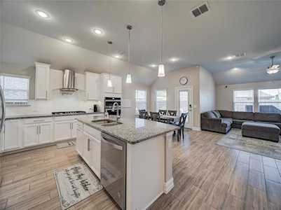 1064 Pinnacle Breeze Drive Fort Worth, TX 76052
