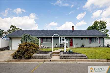 287 Sylvan Dell Avenue Edison, NJ 08817