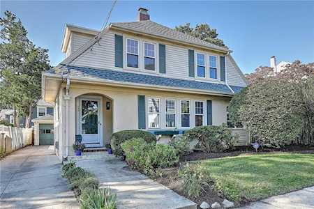 295 Rochambeau Ave Providence, RI 02906