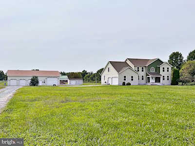2498 Dinahs Corner Rd Dover, DE 19904