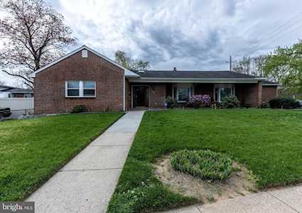 100 W 5th St Burlington, NJ 08016