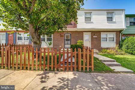 1707 Fort Henry Ct Dumfries, VA 22026