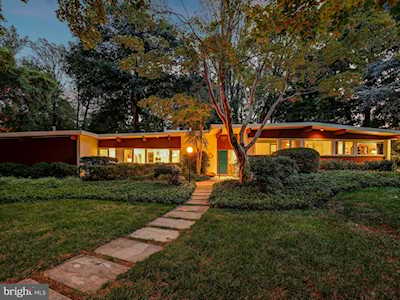 8202 Spring Bottom Way Pikesville, MD 21208