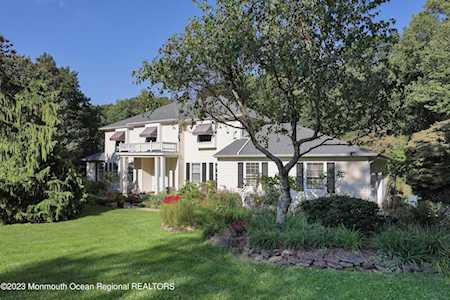 3 Longview Ct Leonardo, NJ 07737