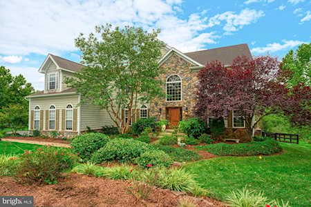 16961 Heather Knolls Place Hamilton, VA 20158