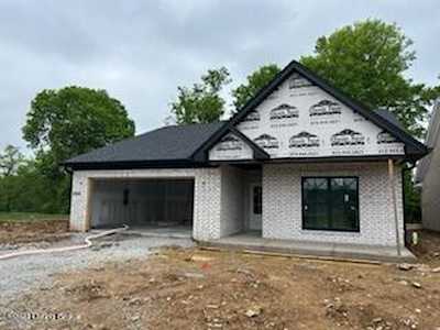 8233 Cedar Crest Ln Louisville, KY 40291