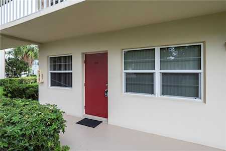 41 Vista Gardens Trl Vero Beach, FL 32962